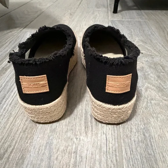 Women's TOMS Valencia Platform Espadrille - Black - 6 - Picture 3 of 12